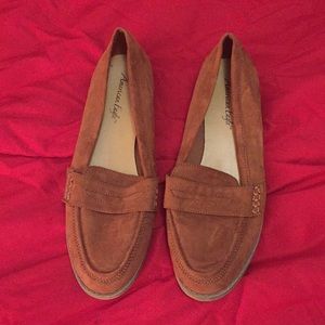 Brown American eagle dress shoes